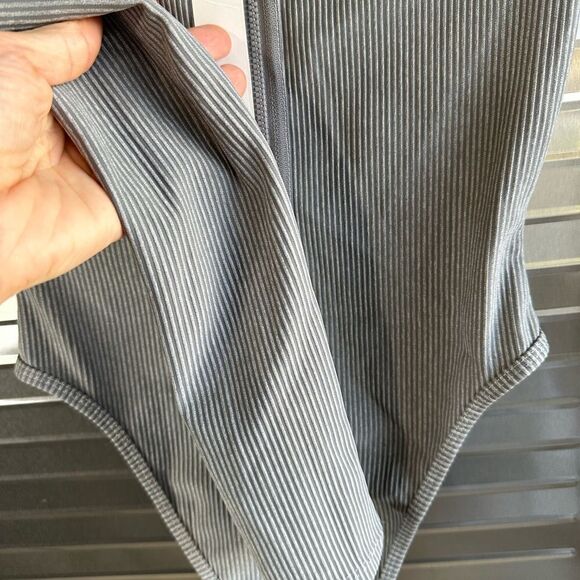 For Love & Lemons Gray Bodysuit Small NWT - Picture 6 of 8